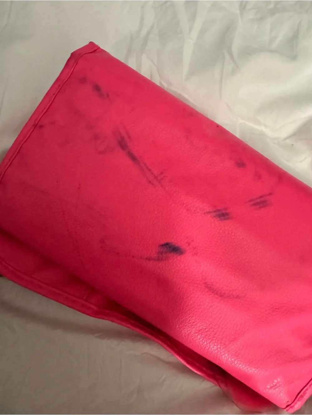 Hot pink Beauty creations makeup brushes